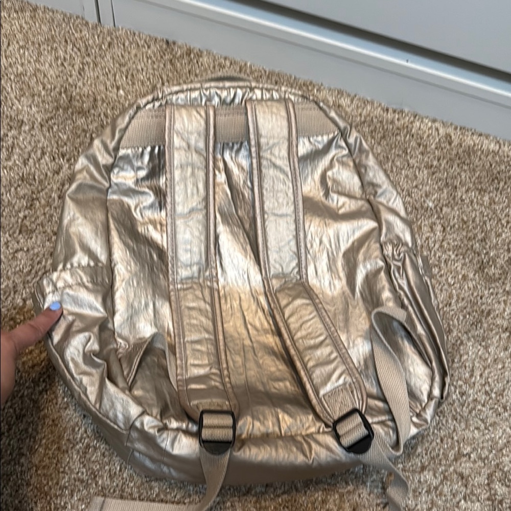 Metallic Backpack - Picture 4 of 11